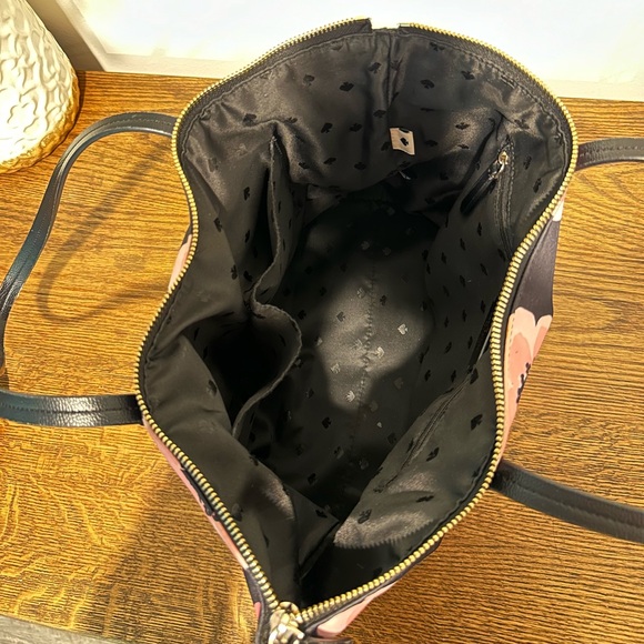 Hayden Top Zip Tote Poppy - Used - Picture 10 of 17